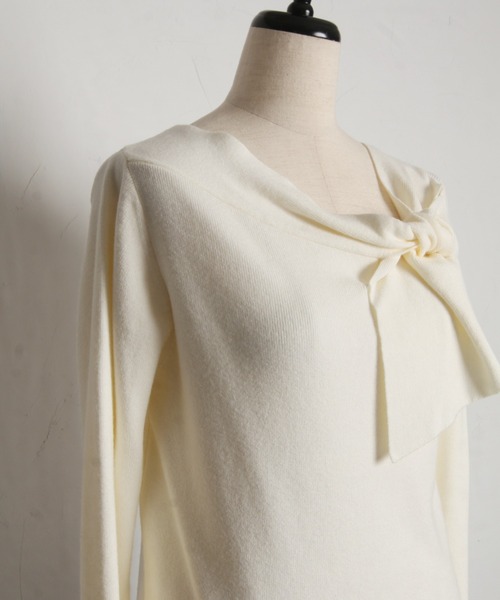 tocco closet(トッコ クローゼット)の「【ZOZO限定】パールカフス×サイドリボンネックニットトップス(ニット/セーター・レディース・オフホワイト/ブラック/その他・M)」の7枚目の写真