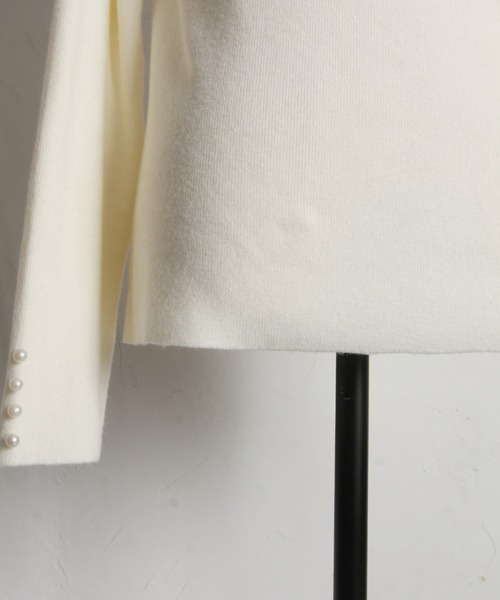 tocco closet(トッコ クローゼット)の「【ZOZO限定】パールカフス×サイドリボンネックニットトップス(ニット/セーター・レディース・オフホワイト/ブラック/その他・M)」の6枚目の写真