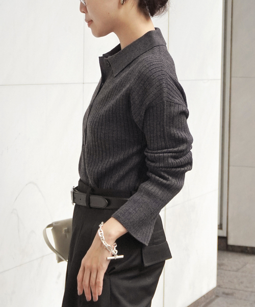 AP STUDIO（エーピーストゥディオ）の「リブポロシャツニット（ニット/セーター・レディース・グレー/ブラック・FREE）」の4枚目の写真