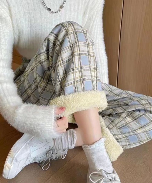 Miniministore(ミニミニストア)の「裏起毛チェック柄パンツ 裏ボアパンツ防寒(その他パンツ・レディース・ブラック/ホワイト×ブラック/ブルー/イエロー/ダークグレー/レッド/グリーン/ブラウン・FREE)」の6枚目の写真
