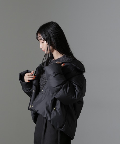 NANO universe(ナノユニバース)の「anewdown(R)ECOBlue(R)撥水クロップドワイドダウン(ダウンジャケット/コート・レディース・ブラック/ベージュ・FREE)」の9枚目の写真