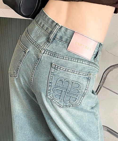 Lilamusant(リラミュゾン)の「/Lilamusant(リラミュゾン)》 エンボスロゴワイドストレートデニムパンツ(デニムパンツ・レディース・ブルー・M/S/XS)」の5枚目の写真