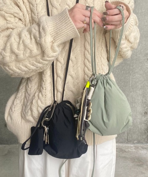 ナイロンライクショルダーバッグ(kiharu select)/巾着バッグ ハンドバッグ 斜めがけ ミニ（ハンドバッグ）｜ISOOK（アイスー） 6,160円