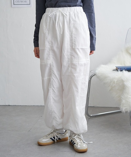 VENCEEXCHANGE(ヴァンスエクスチェンジ)の「ナイロン裏起毛スノーパンツ(その他パンツ・レディース・オフホワイト/ブラック/サックスブルー・FREE)」の4枚目の写真