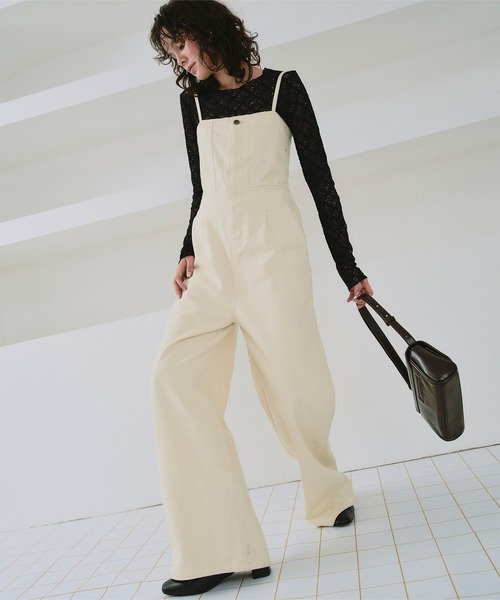 titivate(ティティベイト)の「キャミソールデニムオールインワン(つなぎ/オールインワン・レディース・インディゴブルー/アイボリー/ライトブルー・SP/S/M/L)」の6枚目の写真