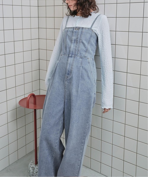 titivate(ティティベイト)の「キャミソールデニムオールインワン(つなぎ/オールインワン・レディース・インディゴブルー/アイボリー/ライトブルー・SP/S/M/L)」の12枚目の写真