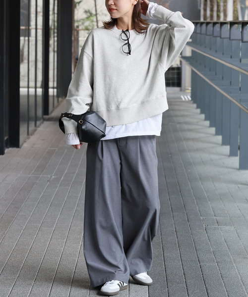 JOURNAL STANDARD relume（ジャーナルスタンダード　レリューム）の「《再入荷！》【洗濯機洗い可能】さりげない刺繍がポイント。刺繍ロゴスウェット（スウェット・レディース・グレー/ブラック系その他/レッド・FREE）」の5枚目の写真