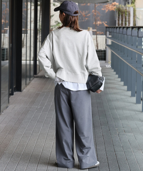 JOURNAL STANDARD relume（ジャーナルスタンダード　レリューム）の「《再入荷！》【洗濯機洗い可能】さりげない刺繍がポイント。刺繍ロゴスウェット（スウェット・レディース・グレー/ブラック系その他/レッド・FREE）」の7枚目の写真