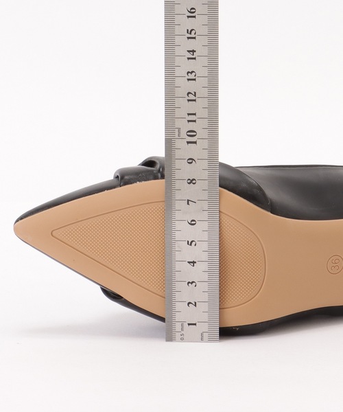 セール】レザー調 ツイスト アッパー ピンヒール パンプス