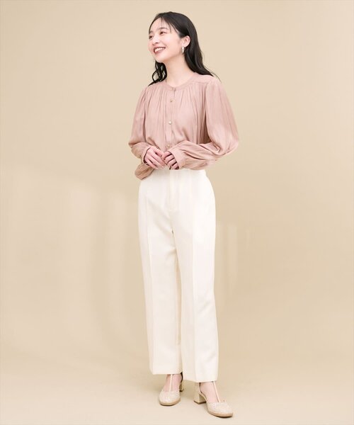 natural couture（ナチュラルクチュール）の「マット釦とろみサテンブラウス（シャツ/ブラウス・レディース・ラベンダー/その他1/ピンク/サックスブルー/ピンクベージュ/オフホワイト/チャコールグレー・FREE）」の16枚目の写真