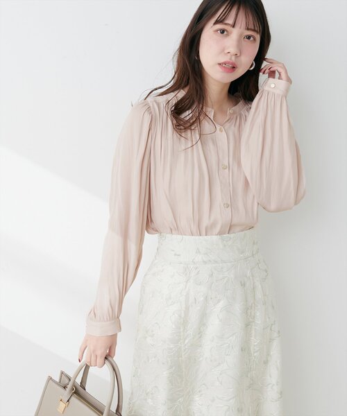 natural couture（ナチュラルクチュール）の「マット釦とろみサテンブラウス（シャツ/ブラウス・レディース・ラベンダー/その他1/ピンク/サックスブルー/ピンクベージュ/オフホワイト/チャコールグレー・FREE）」の13枚目の写真