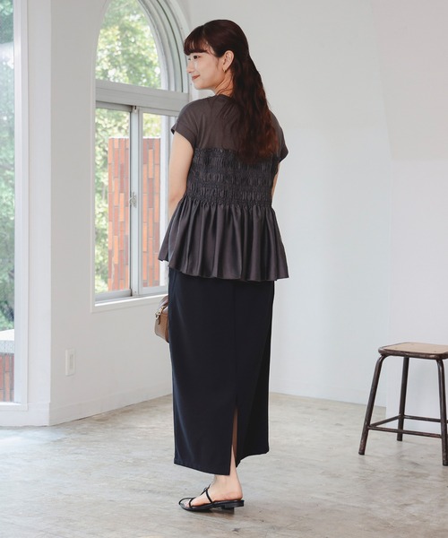 BEAMS HEART(ビームスハート)の「異素材シャーリング フレンチ プルオーバー(Tシャツ/カットソー・レディース・チャコールグレー/オフホワイト/ケリーグリーン・FREE)」の5枚目の写真