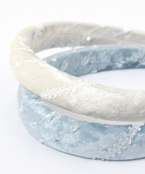 LAKOLE（ラコレ）の「レース付きベロアカチューシャ / 284201（カチューシャ・レディース・ホワイト/ライトブルー/ブラック・FREE）」の7枚目の写真