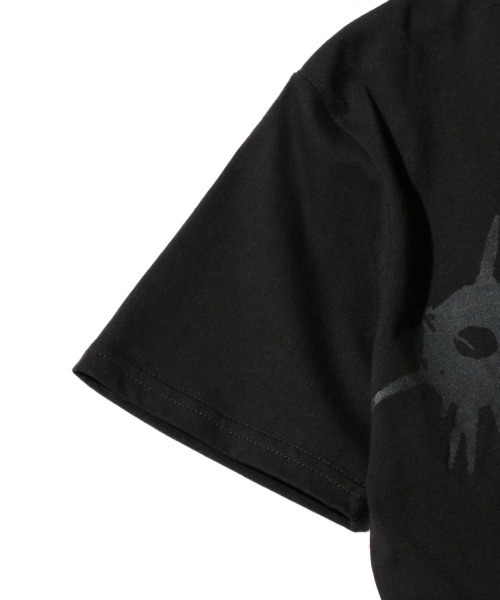 C.E.L.STORE(セルストア)の「offshore Tokyo / オフショアトウキョウ REOPENING TEE ヤビクエンリケユウジ シルクスクリーン 半袖Tシャツ アメリカ製(Tシャツ/カットソー・メンズ・ブラック/ホワイト・LARGE/MEDIUM)」の12枚目の写真