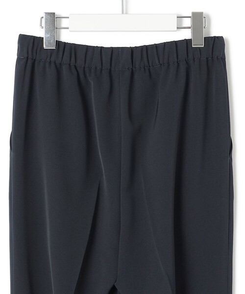 23区 S(ニジュウサンクチイサイサイズ)の「【セットアップ対応/洗える】2WAYストレッチツイル ドロスト パンツ(その他パンツ・レディース・モスグリーン系/ネイビー系/ベージュ系/ブラック系・32/30/34)」の11枚目の写真