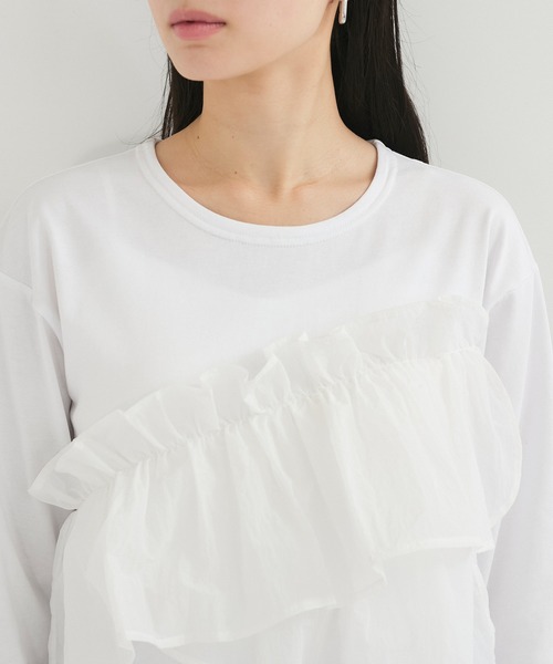 le cercle ADAM ET ROPE'(ルセルクルアダムエロペ)の「シアーフリルアシメコンビプル(Tシャツ/カットソー・レディース・クリーム/ブラック/ホワイト・FREE)」の18枚目の写真