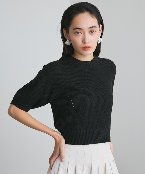 VIS(ビス)の「【洗える】アイレットブークレコンパクトニット(Tシャツ/カットソー・レディース・ブラック/レッド/オフホワイト/ライトグリーン・FREE)」の3枚目の写真