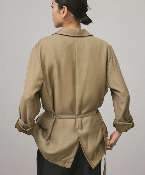 SALON adam et rope'（サロン アダム エ ロペ）の「【セットアップ対応】コンフォートジャケット（テーラードジャケット・レディース・ベージュ/チャコールグレー・M/S）」の8枚目の写真