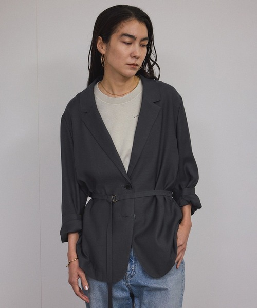 SALON adam et rope'（サロン アダム エ ロペ）の「【セットアップ対応】コンフォートジャケット（テーラードジャケット・レディース・ベージュ/チャコールグレー・M/S）」の22枚目の写真