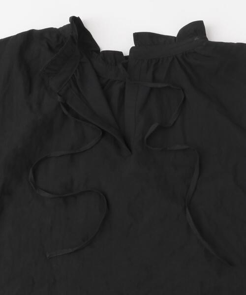 ITEMS URBANRESEARCH(アイテムズ アーバンリサーチ)の「2WAYフリルブラウス(シャツ/ブラウス・レディース・ホワイト/ベージュ/ブラック・FREE)」の17枚目の写真