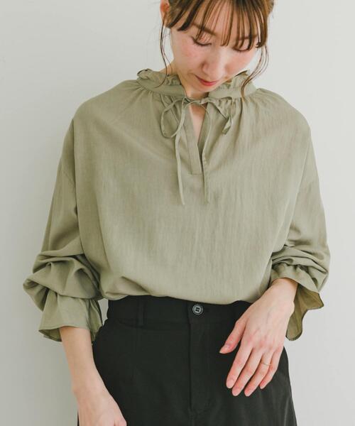 ITEMS URBANRESEARCH(アイテムズ アーバンリサーチ)の「2WAYフリルブラウス(シャツ/ブラウス・レディース・ホワイト/ベージュ/ブラック・FREE)」の6枚目の写真