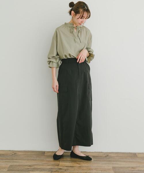 ITEMS URBANRESEARCH(アイテムズ アーバンリサーチ)の「2WAYフリルブラウス(シャツ/ブラウス・レディース・ホワイト/ベージュ/ブラック・FREE)」の9枚目の写真