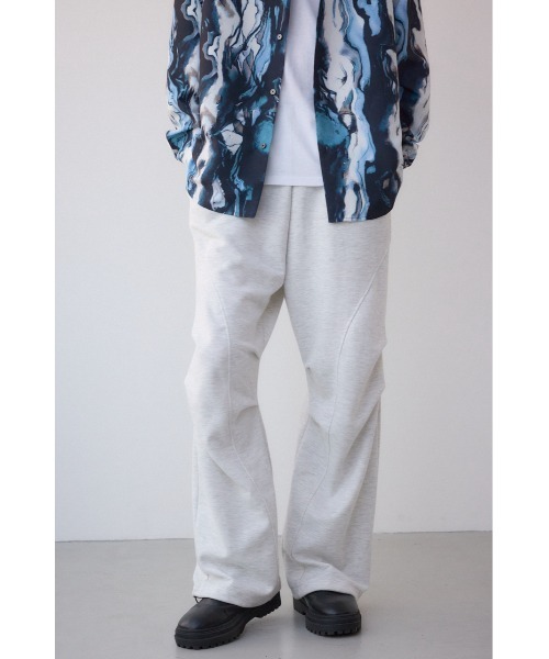 AZUL by moussy（アズールバイマウジー）の「カードボードニータックパンツ（スウェットパンツ・メンズ・アイボリー/ブラック/杢グレー・MEDIUM/LARGE）」の2枚目の写真