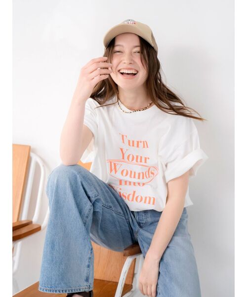 Ungrid（アングリッド）の「ヴィンテージウォッシュロゴビッグTee（Tシャツ/カットソー・レディース・オレンジ/パープル/ブラウン/アイボリー・FREE）」の10枚目の写真