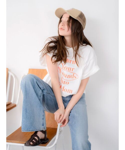 Ungrid（アングリッド）の「ヴィンテージウォッシュロゴビッグTee（Tシャツ/カットソー・レディース・オレンジ/パープル/ブラウン/アイボリー・FREE）」の12枚目の写真