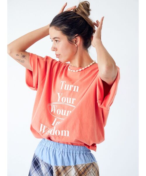 Ungrid（アングリッド）の「ヴィンテージウォッシュロゴビッグTee（Tシャツ/カットソー・レディース・オレンジ/パープル/ブラウン/アイボリー・FREE）」の16枚目の写真