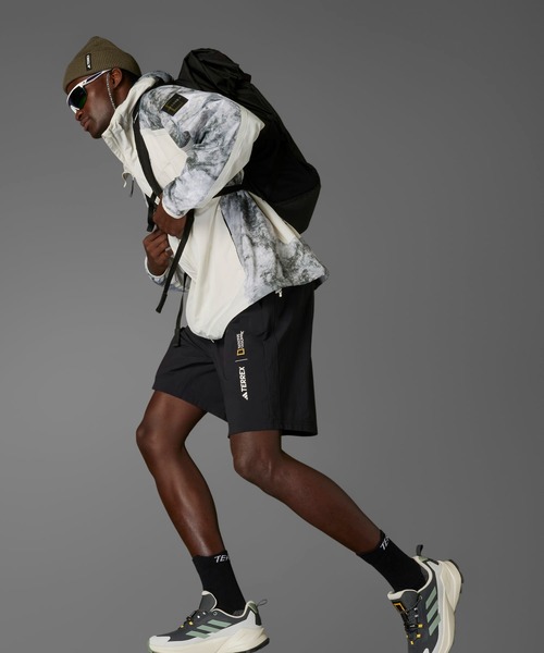 ADIDAS DISNEY ナショナル ジオグラフィック WIND. RDY
