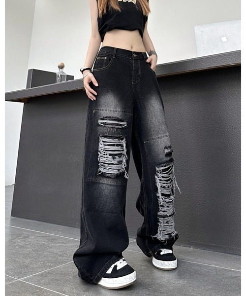 FUNdaysion（ファンデイション）の「アシンメトリーダメージルーズデニムパンツ（デニムパンツ・レディース・ブルー/ブラック・S/M/L）」の8枚目の写真