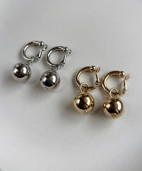 tone（トーン）の「【As】【金属アレルギー対応】NO.178  チャンキーフープ×銅玉　イヤリング（ニッケルフリー）(MA)（イヤリング・レディース・ゴールド/シルバー/ゴールド系2/シルバー系2・FREE）」の7枚目の写真