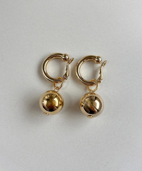 tone（トーン）の「【As】【金属アレルギー対応】NO.178  チャンキーフープ×銅玉　イヤリング（ニッケルフリー）(MA)（イヤリング・レディース・ゴールド/シルバー/ゴールド系2/シルバー系2・FREE）」の9枚目の写真