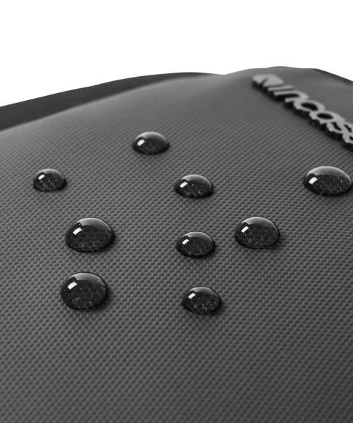 incase(インケース)の「Incase A.R.C. Crossbody Bag-Black(ビジネスバッグ・メンズ・ブラック・ONE SIZE)」の13枚目の写真