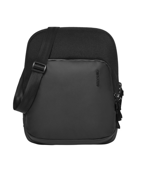 incase(インケース)の「Incase A.R.C. Crossbody Bag-Black(ビジネスバッグ・メンズ・ブラック・ONE SIZE)」の4枚目の写真