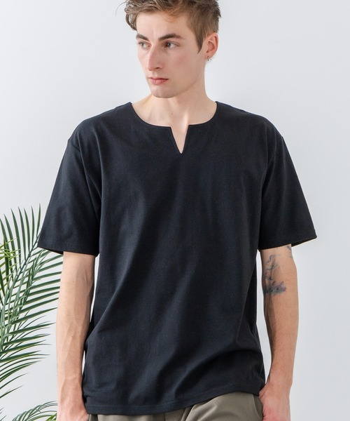 UNIIT(ユニット)の「【汗染みの目立ちにくいTシャツ ZEROSTAIN/ゼロステイン】キーネックTシャツ 防汚 UVカット 綿タッチ・厚手(Tシャツ/カットソー・メンズ・オフホワイト/ホワイト/ネイビー/ブラック・X-LARGE/LARGE/MEDIUM)」の3枚目の写真