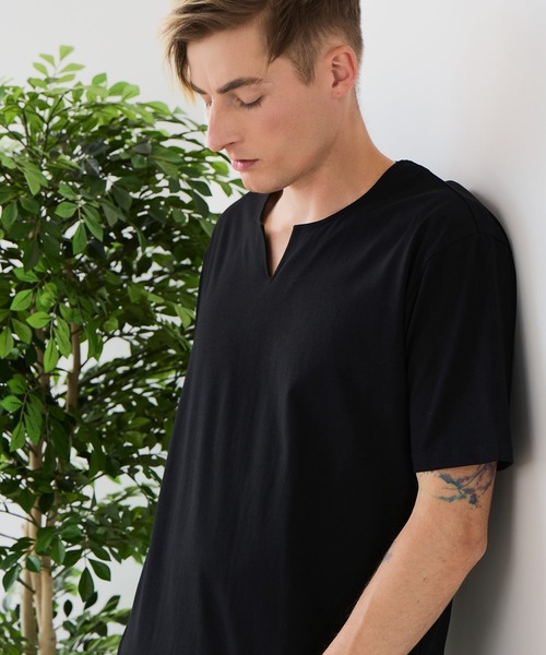 UNIIT(ユニット)の「【汗染みの目立ちにくいTシャツ ZEROSTAIN/ゼロステイン】キーネックTシャツ 防汚 UVカット 綿タッチ・厚手(Tシャツ/カットソー・メンズ・オフホワイト/ホワイト/ネイビー/ブラック・X-LARGE/LARGE/MEDIUM)」の18枚目の写真