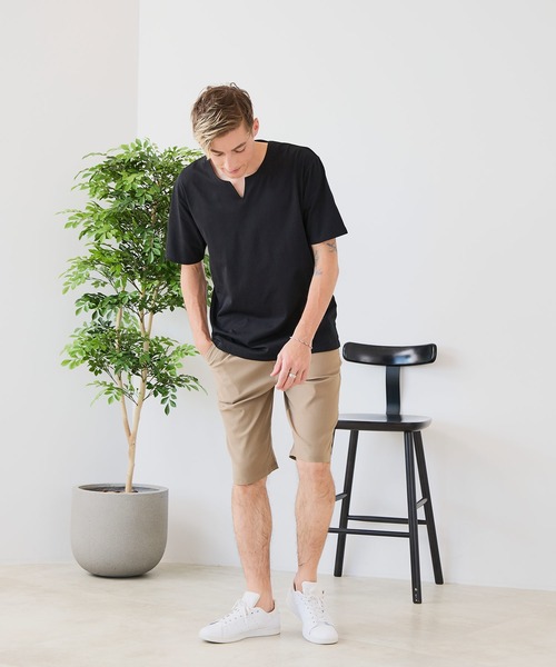 UNIIT(ユニット)の「【汗染みの目立ちにくいTシャツ ZEROSTAIN/ゼロステイン】キーネックTシャツ 防汚 UVカット 綿タッチ・厚手(Tシャツ/カットソー・メンズ・オフホワイト/ホワイト/ネイビー/ブラック・X-LARGE/LARGE/MEDIUM)」の9枚目の写真