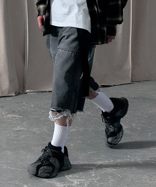 LIBERE(リベーレ)の「LIBERE リベーレ / WORK HALF PANTS ワイドシルエットペインターハーフパンツ / 251312-251313(デニムパンツ・メンズ・ブラック/ブルー・MEDIUM/SMALL/LARGE)」の2枚目の写真