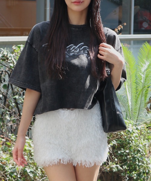 tinkerend(ティンカーエンド)の「y2k metallic SS T-shirt / y2kメタリックショート丈半袖Tシャツ(Tシャツ/カットソー・レディース・ブラック・XL/L/M)」の10枚目の写真
