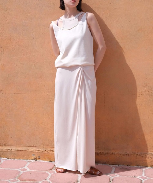 AKTE（アクテ）の「フロントツイストビーチスカート（スカート・レディース・アイボリー/ブラック・1/2）」の9枚目の写真