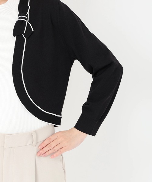 UNIVERVAL MUSE（ユニバーバル ミューズ）の「バイカラーリボンボレロ（カーディガン/ボレロ・レディース・ブラック/オフホワイト・2）」の10枚目の写真