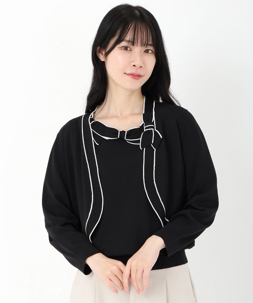 UNIVERVAL MUSE（ユニバーバル ミューズ）の「バイカラーリボンボレロ（カーディガン/ボレロ・レディース・ブラック/オフホワイト・2）」の4枚目の写真