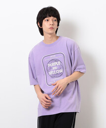 Purple&Yellow（パープルアンドイエロー）の「フロスト加工ツアー風プリント半袖Ｔシャツ（Tシャツ/カットソー）」