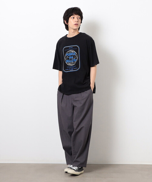 Purple&Yellow(パープルアンドイエロー)の「フロスト加工ツアー風プリント半袖Tシャツ(Tシャツ/カットソー・メンズ・ホワイト/グレイッシュベージュ/ラベンダー/オレンジ/ブラック・LARGE/MEDIUM/SMALL)」の17枚目の写真