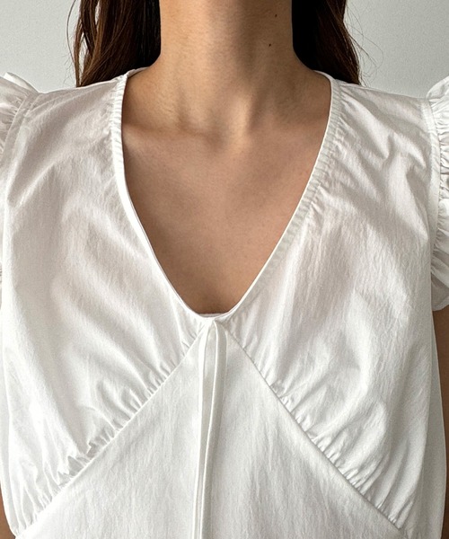 CANAL JEAN（キャナルジーン）の「El mar　フリルノースリブラウス（シャツ/ブラウス・レディース・ブラック/ホワイト・ONE SIZE）」の5枚目の写真