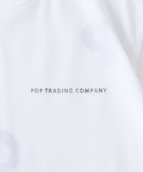 POP TRADING COMPANY(ポップトレーディングカンパニー)の「POP TRADING COMPANY / ポップトレーディングカンパニー inside logo t-shirt(Tシャツ/カットソー・メンズ・ホワイト・MEDIUM/LARGE)」の3枚目の写真