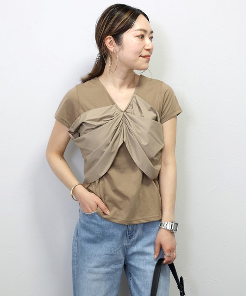 Aletta vita(アレッタビータ)の「両Vネック異素材レイヤードプルオーバー(Tシャツ/カットソー・レディース・ブラック/モカ・M)」の17枚目の写真