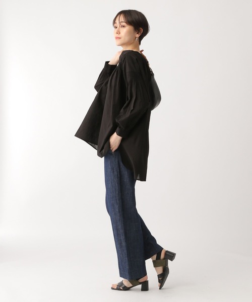 Elura（エルーラ）の「ボイルタックギャザーブラウス/290848（シャツ/ブラウス・レディース・ブラック/レッド/ホワイト・FREE）」の18枚目の写真